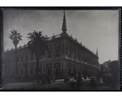 Archivo de Indias, 2006. Sevilla, Andalucía. Papel gelatinado y emulsionado con goma arábiga y negro de humo (goma bicromatada)